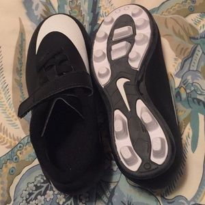 Kid’s Soccer Cleats 10c